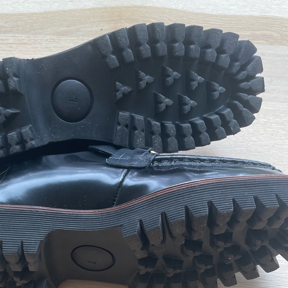 Intentionally Blank HK-2 CROC LUG SOLE LOAFER - Picture 4 of 4